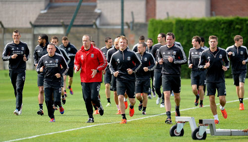 国际雪联大跳台世界杯云顶站单板滑雪男子决赛：苏翊鸣夺冠（苏翊鸣称雄云顶站，夺单板大跳台世界杯男子决赛冠军）