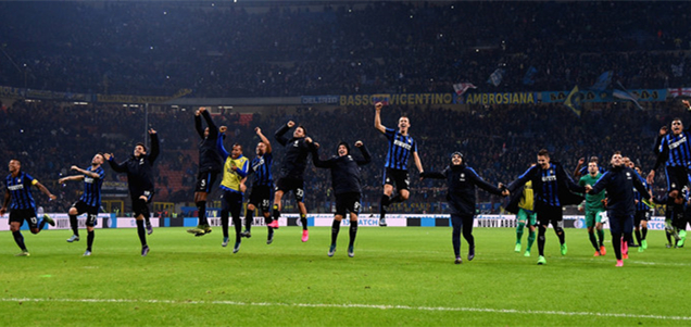 若日尼奥同时斩获欧冠&解放者杯，为达此成就的第15位球员（若日尼奥成史上第15位同时加冕欧冠与解放者杯的球员）