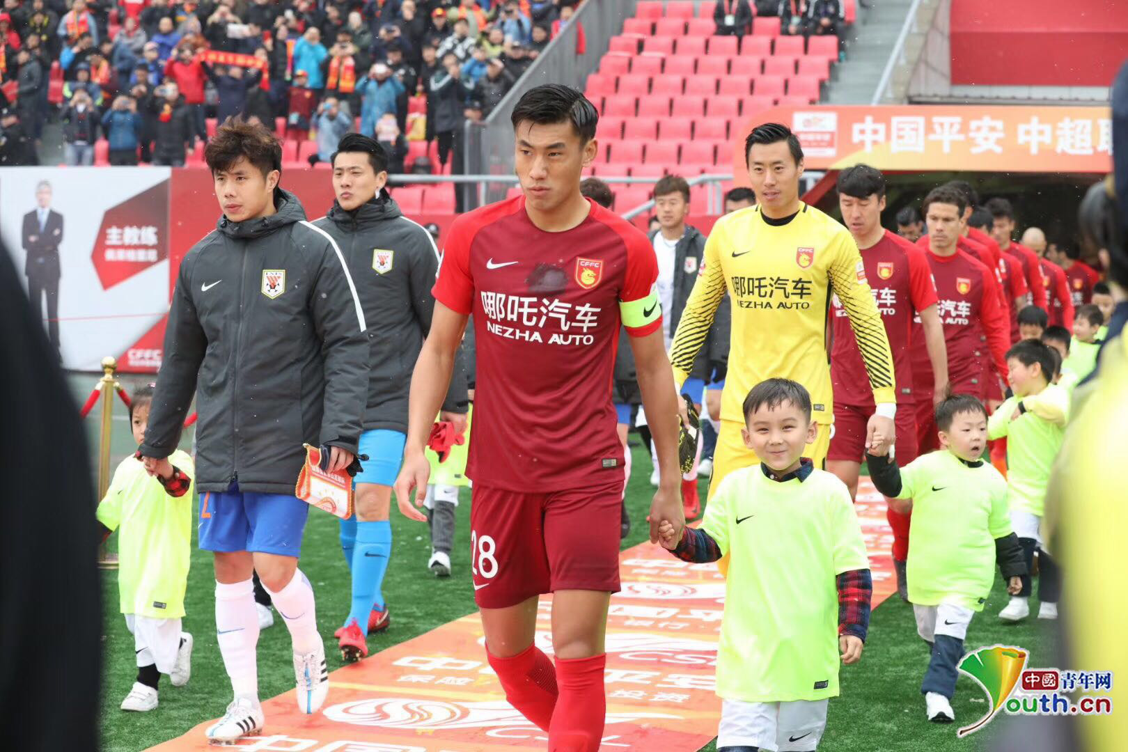 掘金约基奇豪取三双助球队连胜（约基奇砍三双率掘金继续连胜）