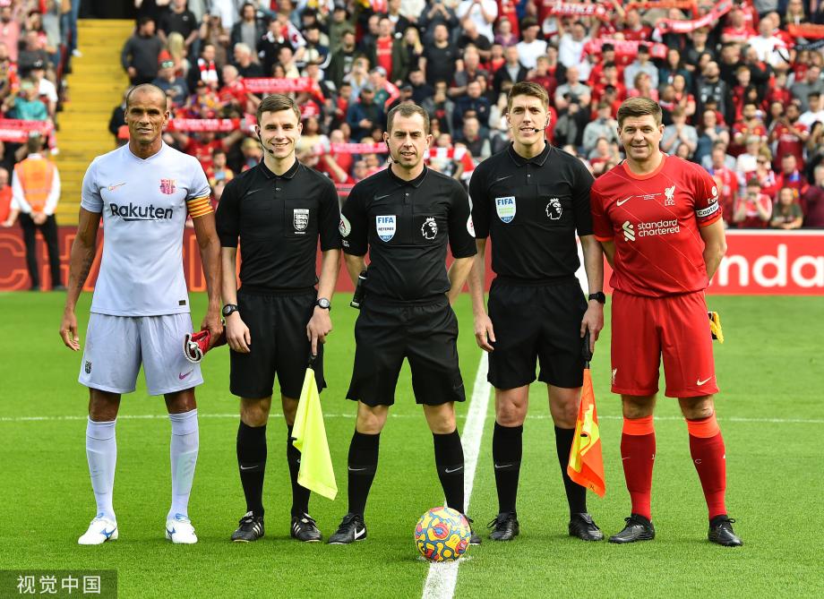 世体：特尔施特根还未参加球队合练，预计12月或1月初复出（世体：特尔施特根尚未随队合练，预计将于12月或明年1月初复出）