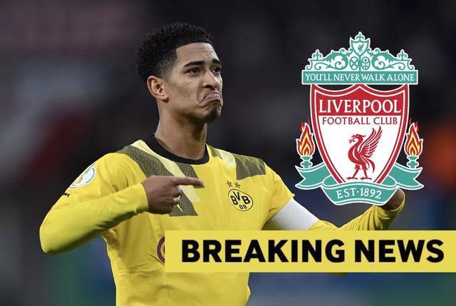 另一个半球的思念，奥斯卡晒出在家观看海港亚冠比赛照片（远隔重洋心系海港，奥斯卡晒在家观战亚冠照）