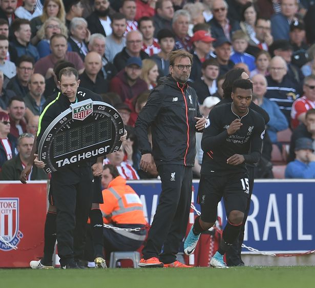 慕尼黑晚报：两名葡体球迷燃放烟火导致球迷和安保受伤被捕