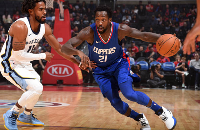 并让队员适 并让队员适